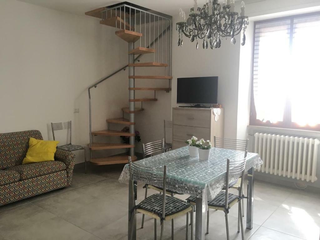 Apartament Casa Leo Fossombrone Zewnętrze zdjęcie